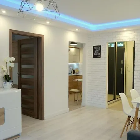 Elegantes In Mit Grossem Balkon Apartmán Kolobřeh